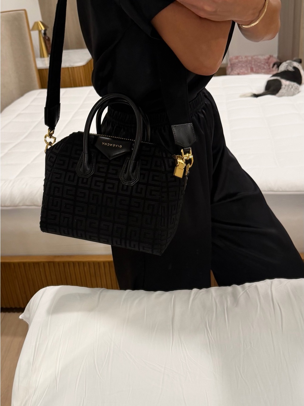 Givenchy Antigona - Picture 12 of 13